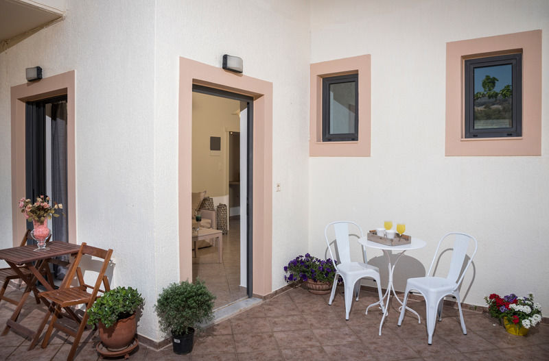 Mear Apartments And Studios Gialos  Екстер'єр фото